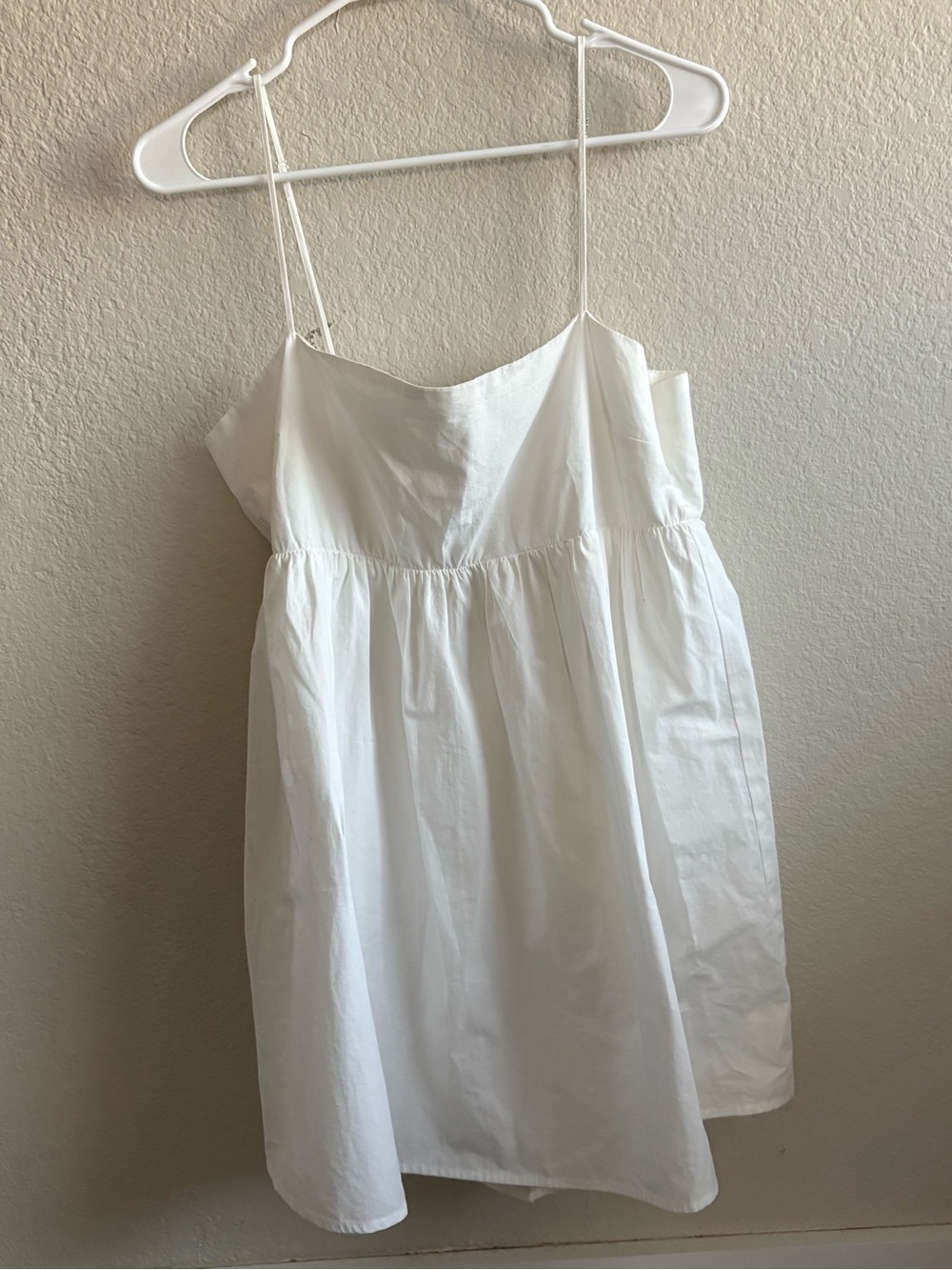 Pull&Bear White Sleeveless Top with Label Detail